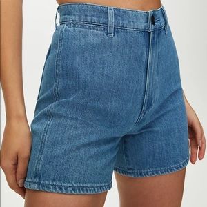 Aritzia Wilfred Cades Short